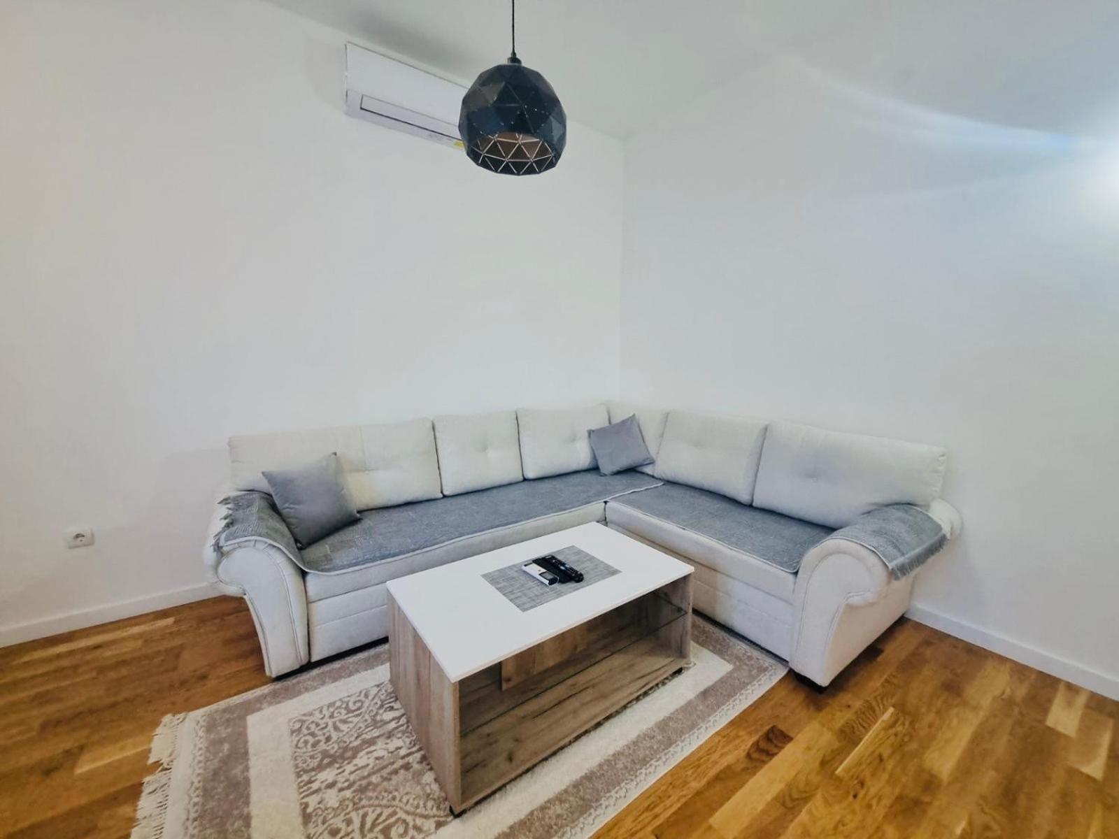 Apartment Dora Cetinje Extérieur photo